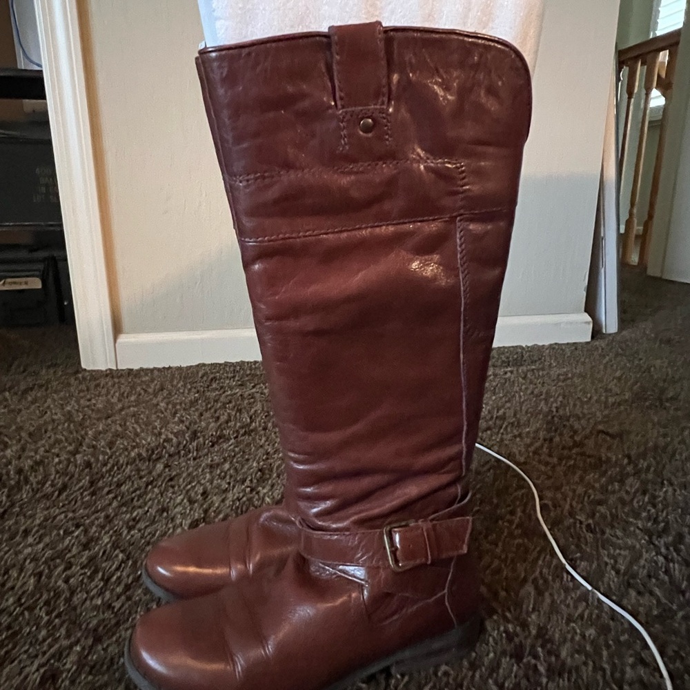 Brown Knee-High Leather Boots